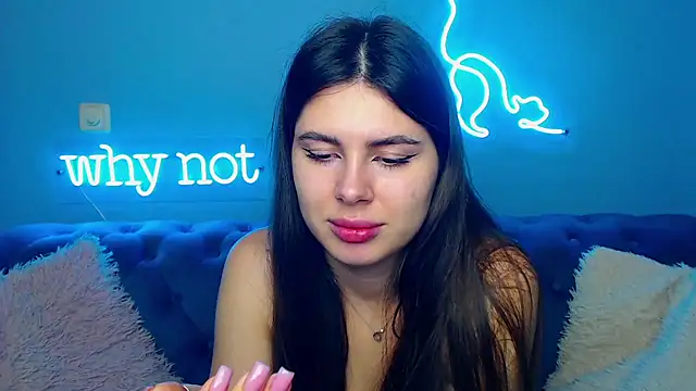 Snapshot of ViollinaLove chatting on November 30, 2025, 7:31 am ViollinaLove online show from November 30, 2025, 7:31 am