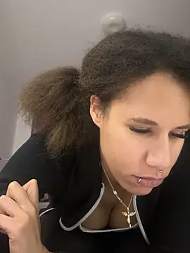 AaliyahHarris online show from January 29, 2025, 6:17 pm