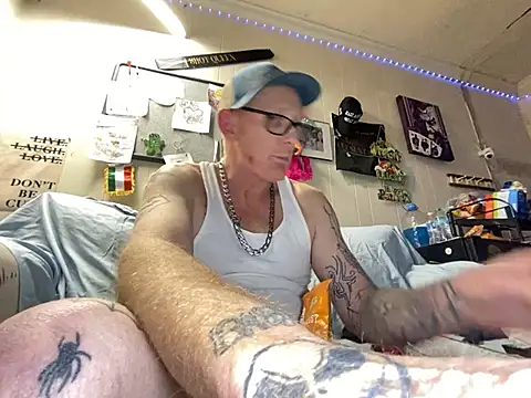 CLoSpunkmeyer69 online show from February 17, 2026, 7:49 am