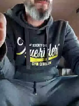 207RCCam online show from January 12, 2025, 4:29 pm