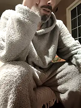 207RCCam online show from November 30, 2025, 6:25 am