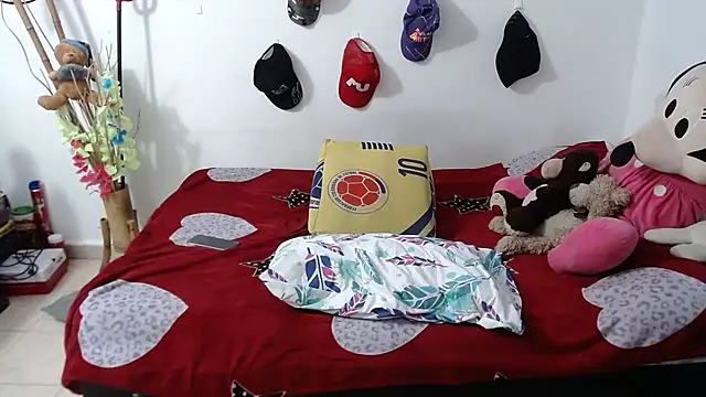 Britney-22 online show from April 11, 2026, 1:57 am