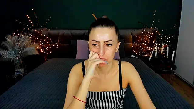 Rebecca Diamond online show from March 8, 2026, 6:49 am