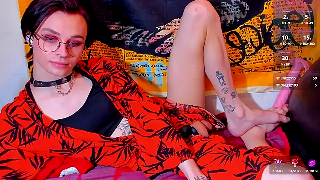 Snapshot of KatashiSenpai chatting on September 26, 2025, 7:59 am KatashiSenpai online show from September 26, 2025, 7:59 am