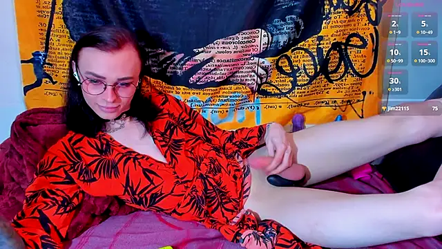 Snapshot of KatashiSenpai chatting on September 19, 2025, 3:21 am KatashiSenpai online show from September 19, 2025, 3:21 am