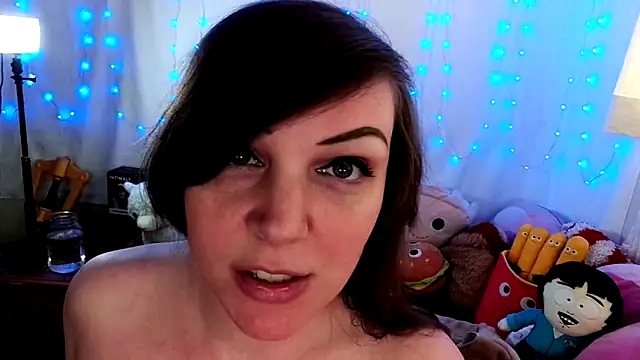 GamerGirlRoxyAndLee online show from November 8, 2025, 9:07 pm