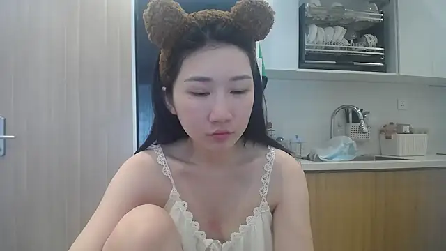 Snapshot of Asiagirll chatting on May 15, 2026, 2:53 am Asiagirll online show from May 15, 2026, 2:53 am