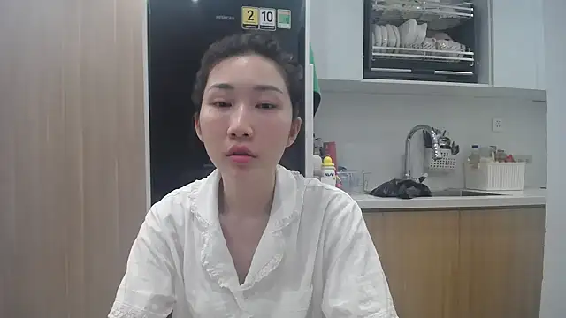 Snapshot of Asiagirll chatting on June 14, 2026, 2:40 pm Asiagirll online show from June 14, 2026, 2:40 pm