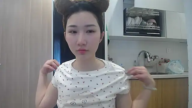 Snapshot of Asiagirll chatting on May 24, 2026, 2:11 am Asiagirll online show from May 24, 2026, 2:11 am