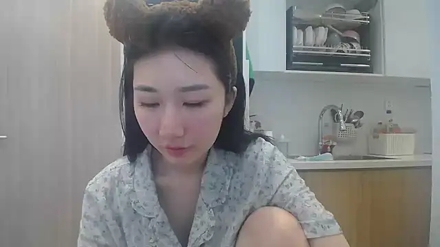 Snapshot of Asiagirll chatting on May 2, 2026, 2:28 am Asiagirll online show from May 2, 2026, 2:28 am