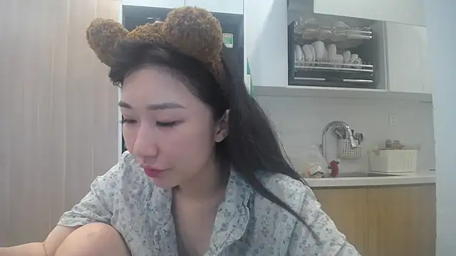 Snapshot of Asiagirll chatting on May 29, 2026, 2:06 am Asiagirll online show from May 29, 2026, 2:06 am