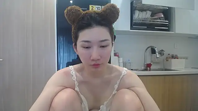 Snapshot of Asiagirll chatting on May 18, 2026, 4:07 am Asiagirll online show from May 18, 2026, 4:07 am