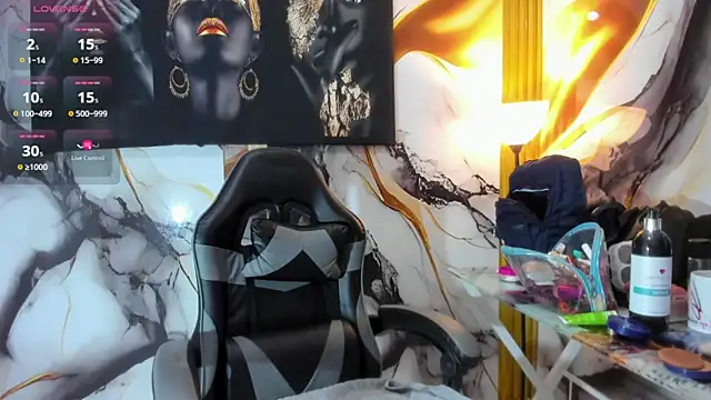 Snapshot of Eva_MilfF chatting on December 18, 2025, 12:31 pm Eva MilfF online show from December 18, 2025, 12:31 pm