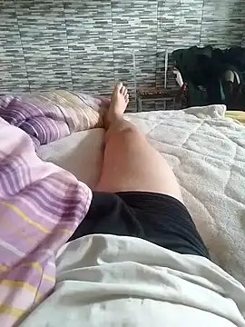 Snapshot of Rolandxxxr chatting on February 16, 2026, 9:41 am Rolandxxxr online show from February 16, 2026, 9:41 am