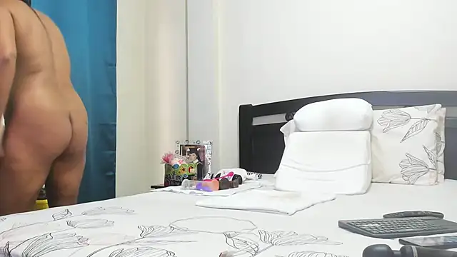 mara2020 69 online show from November 2, 2025, 3:28 pm