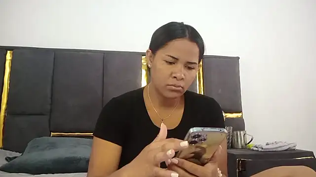 Snapshot of aleixane chatting on November 17, 2025, 6:28 am aleixane online show from November 17, 2025, 6:28 am