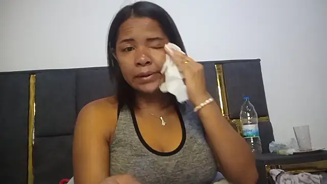 Snapshot of aleixane chatting on November 15, 2025, 11:20 pm aleixane online show from November 15, 2025, 11:20 pm