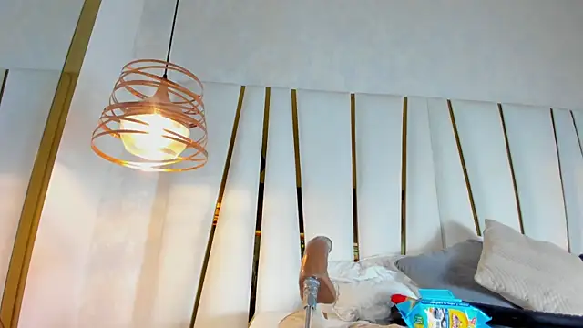 elena mature online show from April 16, 2026, 9:39 pm