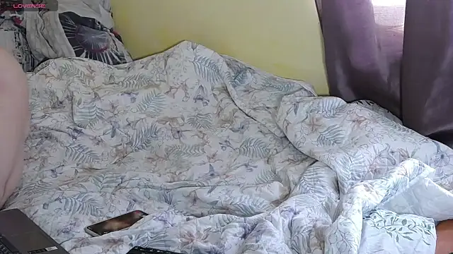 CindyJonson online show from April 7, 2026, 9:22 am