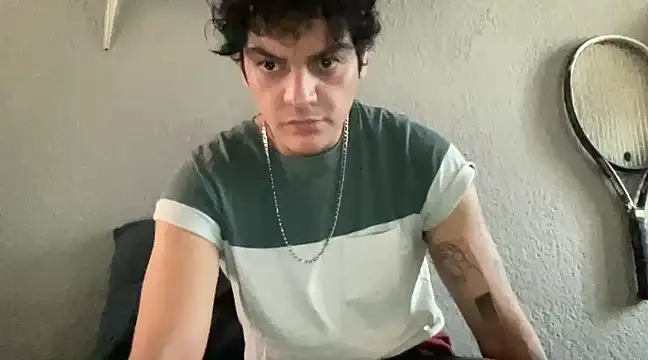 Snapshot of GruesoMexico chatting on December 26, 2024, 9:26 pm GruesoMexico online show from December 26, 2024, 9:26 pm