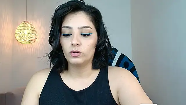 Snapshot of YummyAnna_ chatting on April 25, 2026, 7:55 pm YummyAnna online show from April 25, 2026, 7:55 pm