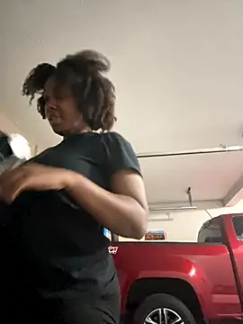 gypsydoll online show from November 15, 2025, 5:28 pm