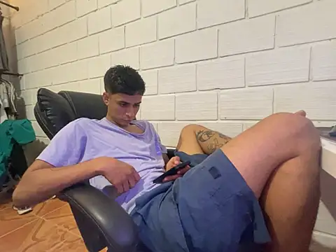 Snapshot of Max_TheHorseDick chatting on February 9, 2026, 11:25 pm Max TheHorseDick online show from February 9, 2026, 11:25 pm