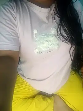 Snapshot of Sweet-Berry chatting on October 7, 2025, 5:14 pm Sweet-Berry online show from October 7, 2025, 5:14 pm