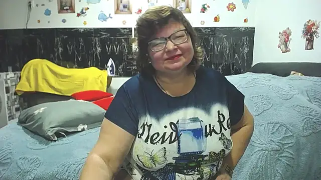 SweetMommaX online show from February 5, 2026, 3:30 pm