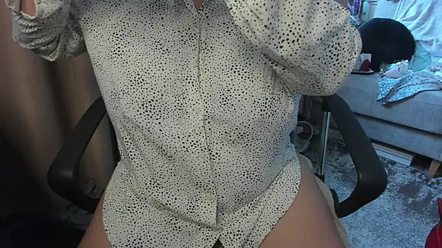 Snapshot of Anita-boobs chatting on January 7, 2026, 8:41 am Anita-boobs online show from January 7, 2026, 8:41 am