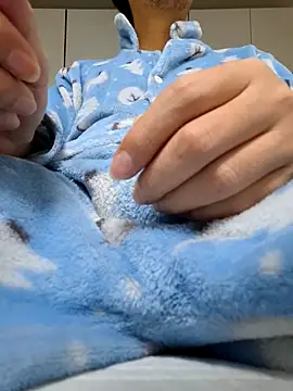 Snapshot of Ssk10N chatting on December 22, 2025, 9:09 am Ssk10N online show from December 22, 2025, 9:09 am