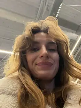 Snapshot of -AngelAri- chatting on March 15, 2026, 6:04 pm -AngelAri- online show from March 15, 2026, 6:04 pm