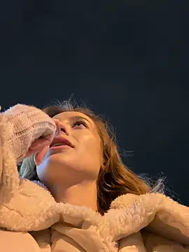 Snapshot of -AngelAri- chatting on March 29, 2026, 6:09 pm -AngelAri- online show from March 29, 2026, 6:09 pm