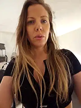 Snapshot of novaforyou1 chatting on October 30, 2025, 4:37 pm novaforyou1 online show from October 30, 2025, 4:37 pm