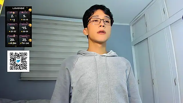 tom Howard online show from September 19, 2025, 3:43 am