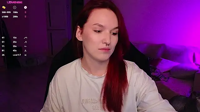 Snapshot of Val_lava chatting on September 25, 2025, 7:20 pm Val lava online show from September 25, 2025, 7:20 pm