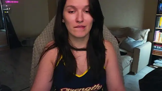 Snapshot of Val_lava chatting on July 27, 2026, 7:21 pm Val lava online show from July 27, 2026, 7:21 pm