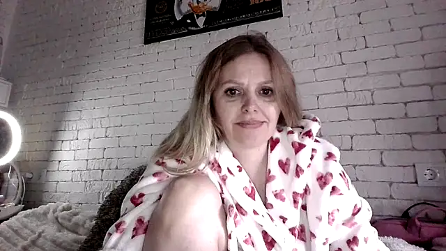 Snapshot of Angel_girllovemy chatting on February 17, 2026, 8:55 am Angel girllovemy online show from February 17, 2026, 8:55 am