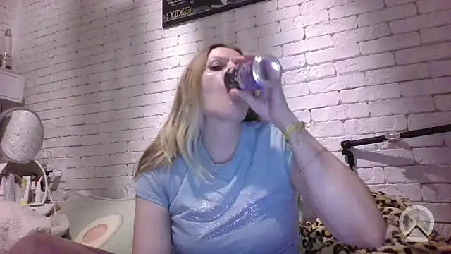 Snapshot of Angel_girllovemy chatting on February 27, 2026, 5:35 pm Angel girllovemy online show from February 27, 2026, 5:35 pm