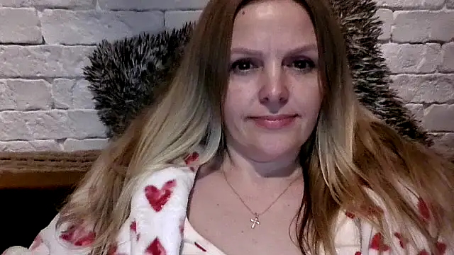 Snapshot of Angel_girllovemy chatting on February 16, 2026, 8:29 pm Angel girllovemy online show from February 16, 2026, 8:29 pm