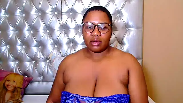 missboobsxx online show from February 13, 2026, 7:41 am