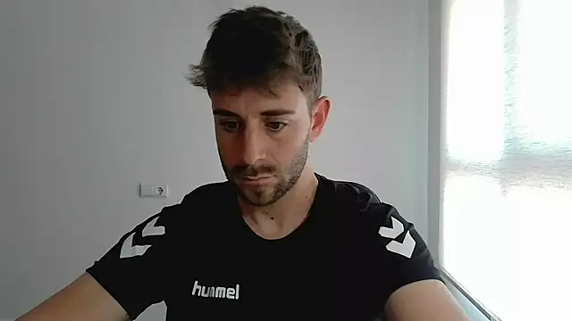 vargas90 online show from April 24, 2026, 11:12 am