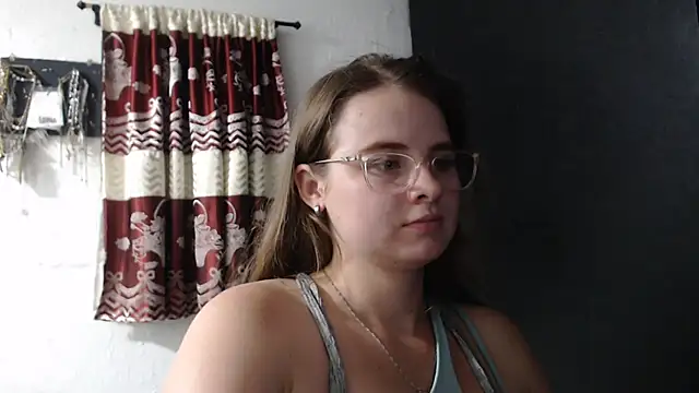 Snapshot of HellenMiyer1111 chatting on November 7, 2025, 7:51 pm HellenMiyer1111 online show from November 7, 2025, 7:51 pm