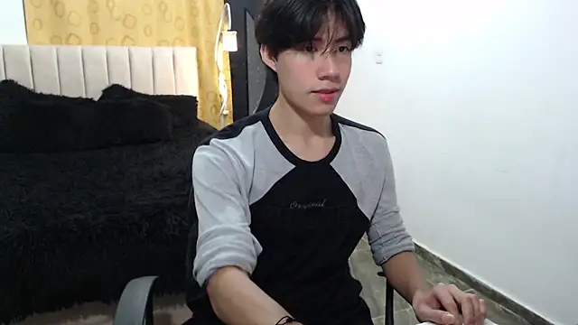 Snapshot of Elio-cam chatting on March 18, 2025, 3:02 am Elio-cam online show from March 18, 2025, 3:02 am