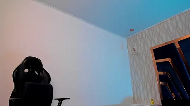 Snapshot of Petesevans chatting on November 18, 2025, 11:15 pm Petesevans online show from November 18, 2025, 11:15 pm