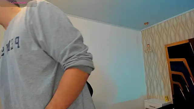 Snapshot of Petesevans chatting on November 6, 2025, 11:20 pm Petesevans online show from November 6, 2025, 11:20 pm