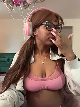 mochamimi online show from January 16, 2026, 8:24 pm