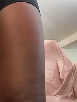 Snapshot of mochamimi chatting on December 14, 2025, 2:07 am mochamimi online show from December 14, 2025, 2:07 am