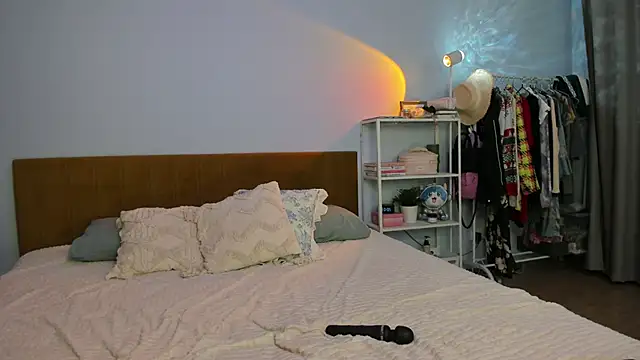 Snapshot of sexxy_potatoes chatting on December 4, 2024, 5:05 pm sexxy potatoes online show from December 4, 2024, 5:05 pm