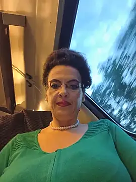 RebeccaNoble online show from May 28, 2026, 2:41 am